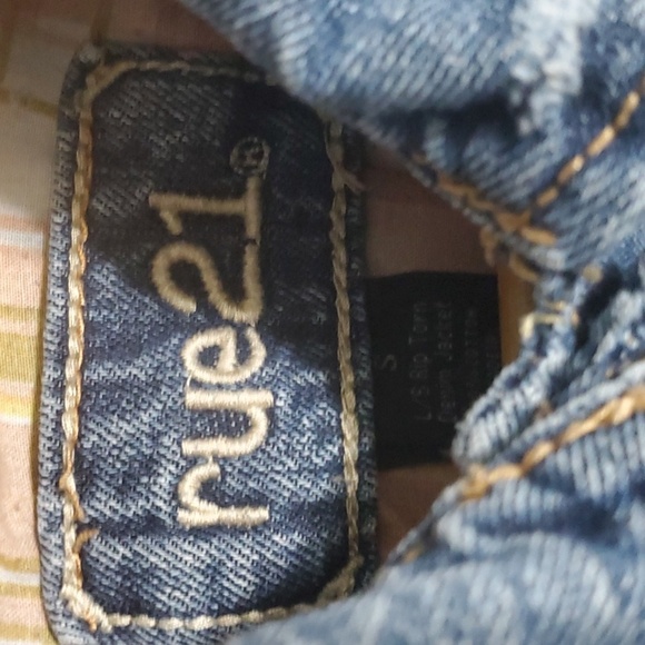 RUE21 jacket womens size small demin ripped torn destroyed holes shop jacket - Picture 10 of 10